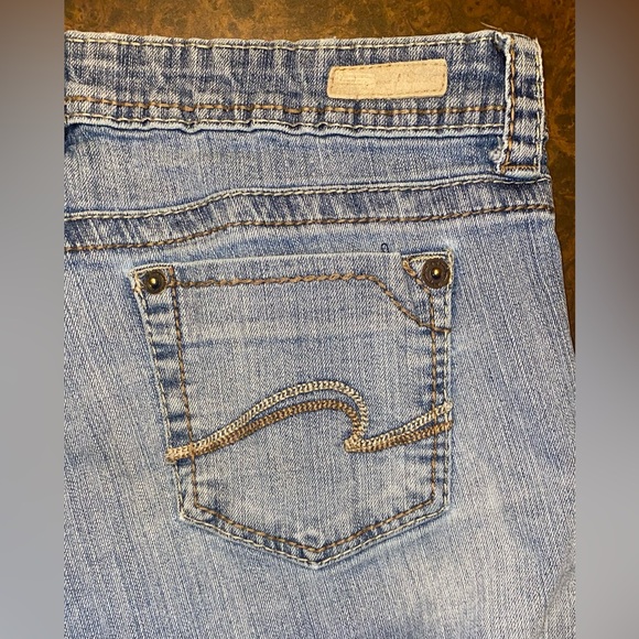 Underground Souls Low Rise Flare Stretch Jeans - size 7 - Picture 7 of 9